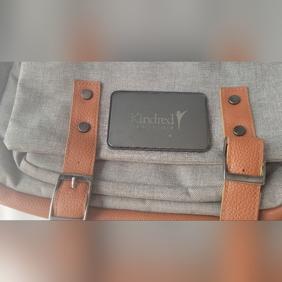 Kindred Backpack - Picture 4 of 14